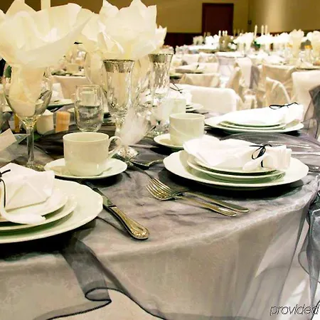 Hampton Inn & Suites Lancaster 